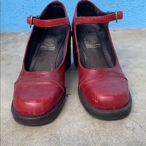 Vintage 90s DKNY platform Mary-Janes